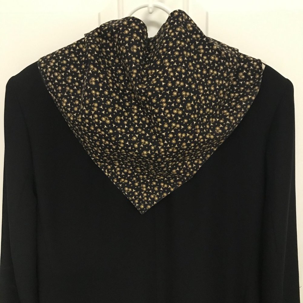 2 Way Design Black and Gold Scarf